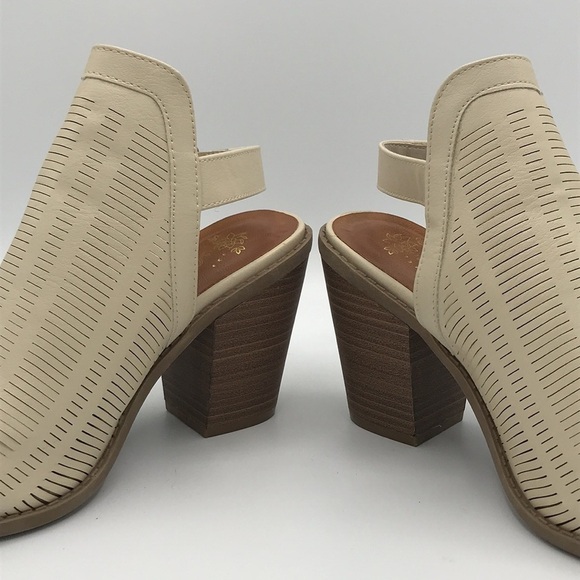 SUGAR CREAM BOOTIE HEELS SIZE 7.5 - Picture 5 of 12